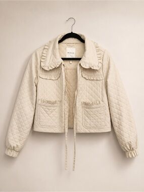 Avec Les Filles Cream Quilted Ruffle Tie Front Jacket M NWOT